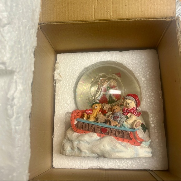 San Francisco Music Box • Snow Globe • Vintage • Santa Cherish Thoughts  • Video - Picture 16 of 16